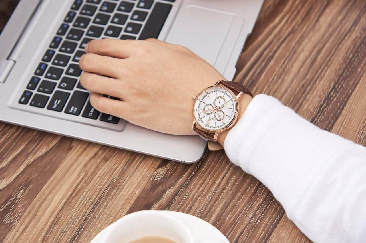 นาฬิกา Naviforce NF3002 สายหนังผู้ชายรุ่นพิเศษ สีน้ำตาลขอบพิ้งโกล ของแท้ 100% ส่งฟรี มีปริการเก็บเงินปลายทาง นาฬิกา Naviforce NF3002 สายหนังผู้ชายรุ่นพิเศษ สีน้ำตาลขอบพิ้งโกล ของแท้ 100% ส่งฟรี มีปริการเก็บเงินปลายทาง